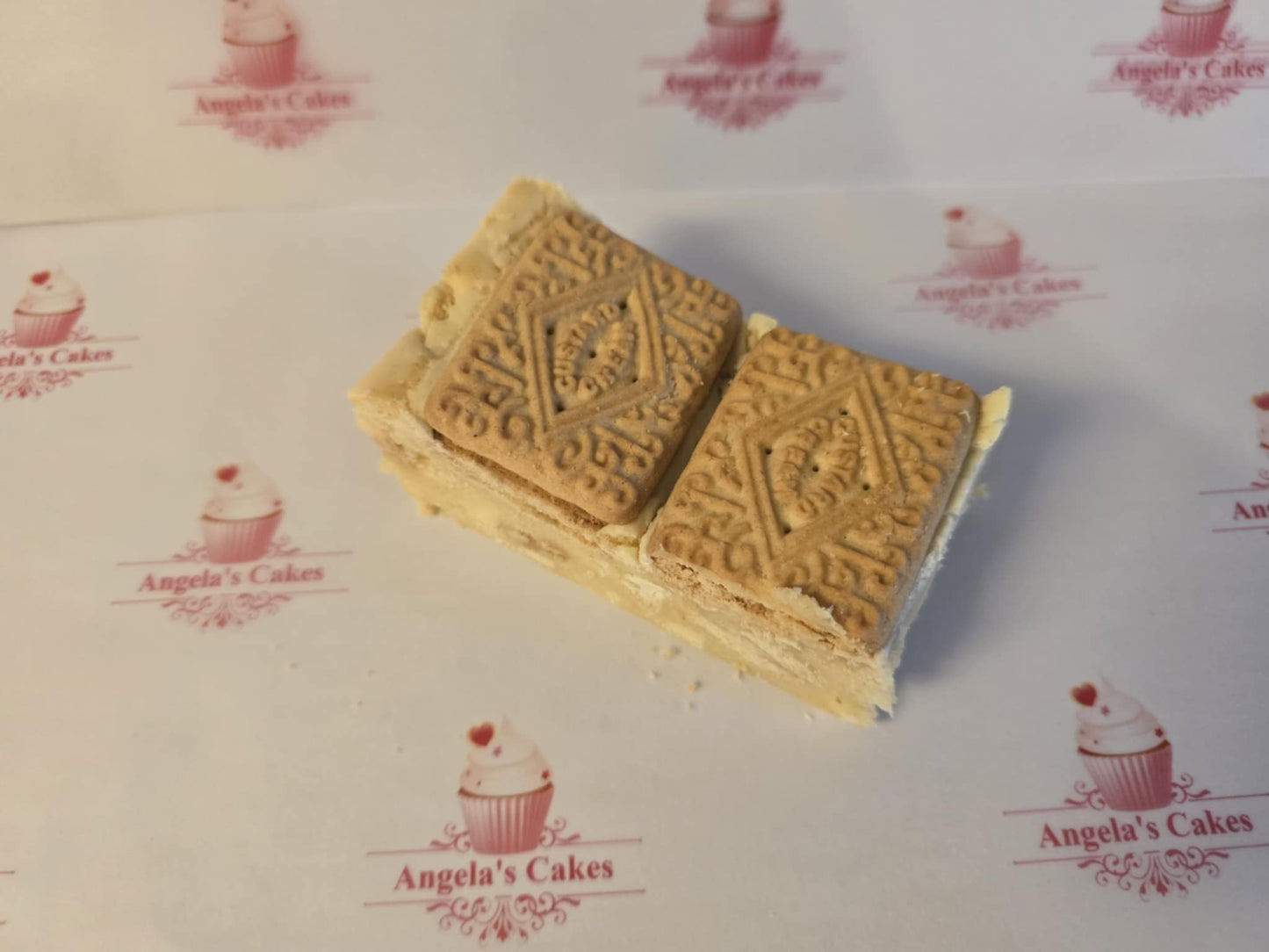 Custard Cream Blondie x1 Slice
