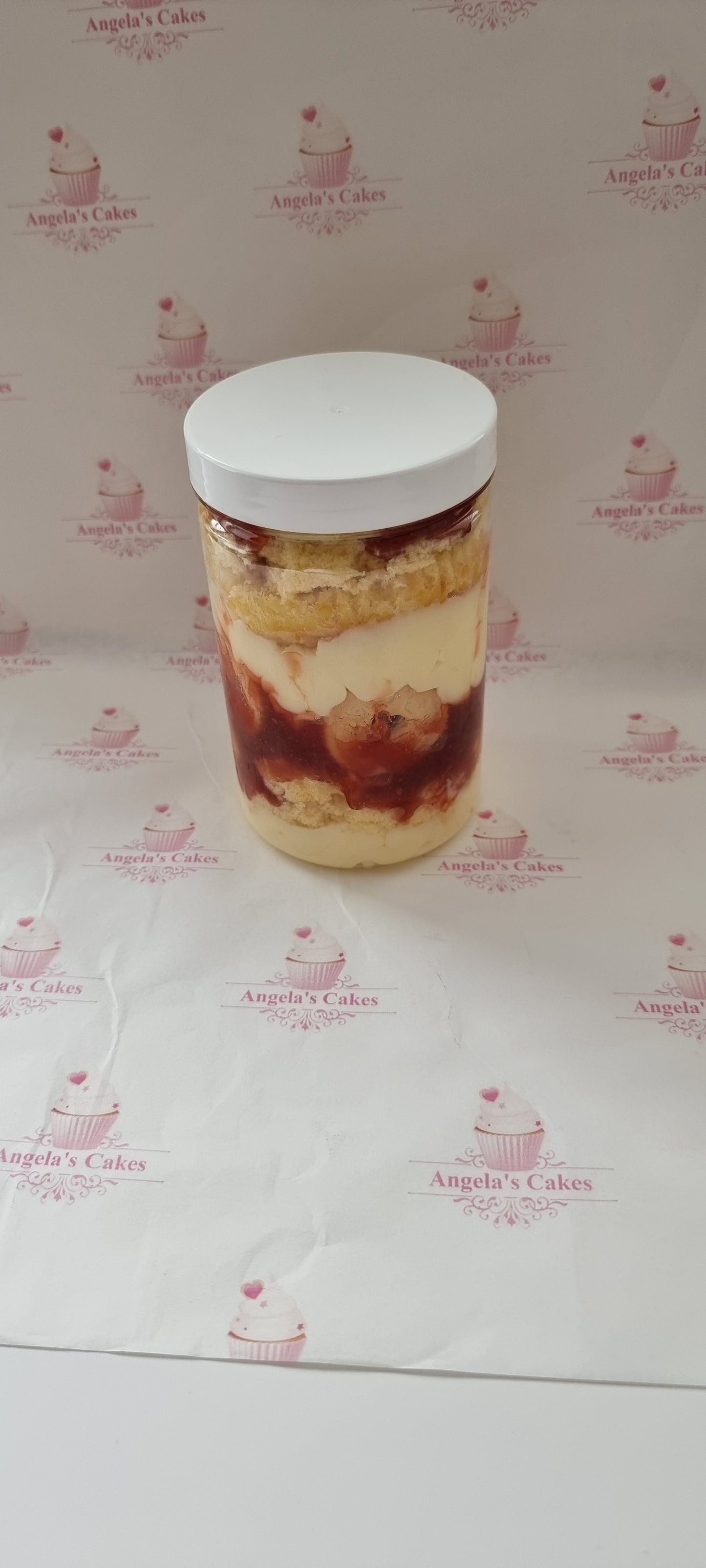 Jammie Dodger Cake Jar