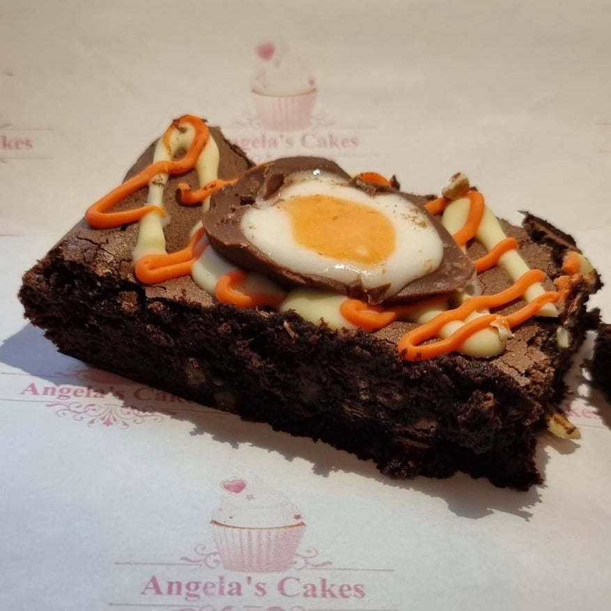 Creme Egg Brownie 1x Slice