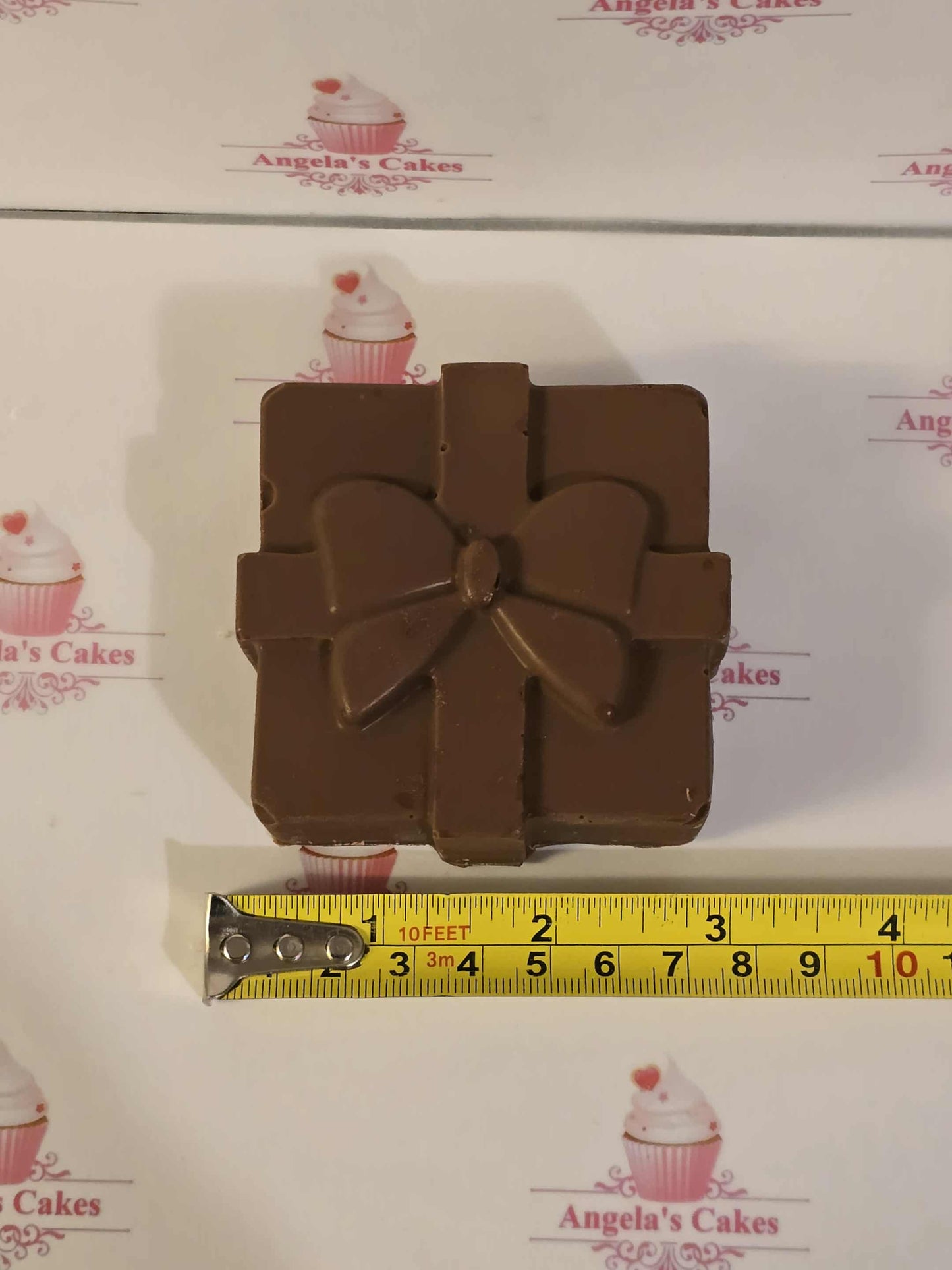 Brownie / Blondie Stuffed Present x1